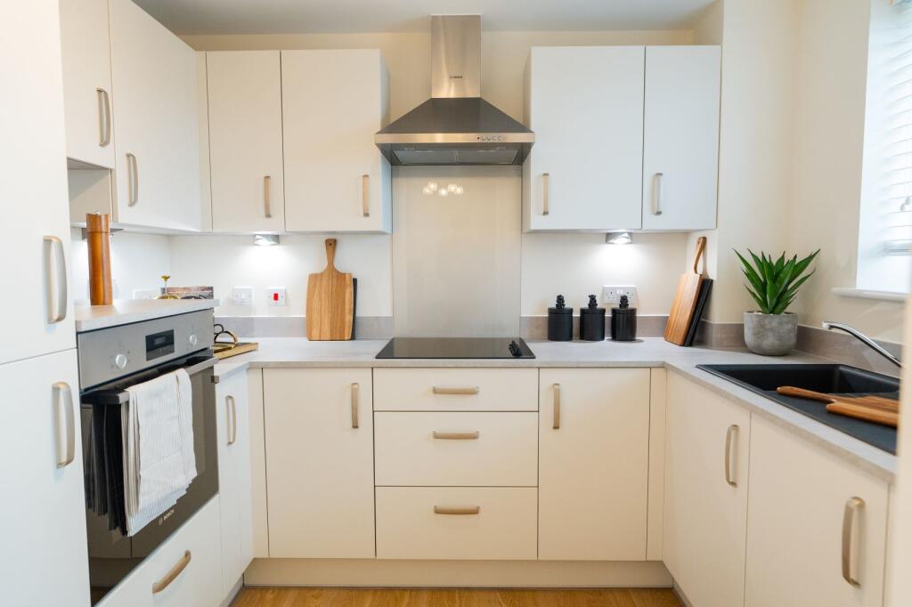 Main image of property: South Street,
Taunton,
Somerset,
TA1 3GH